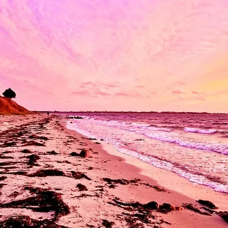 10 Person In בית נופש